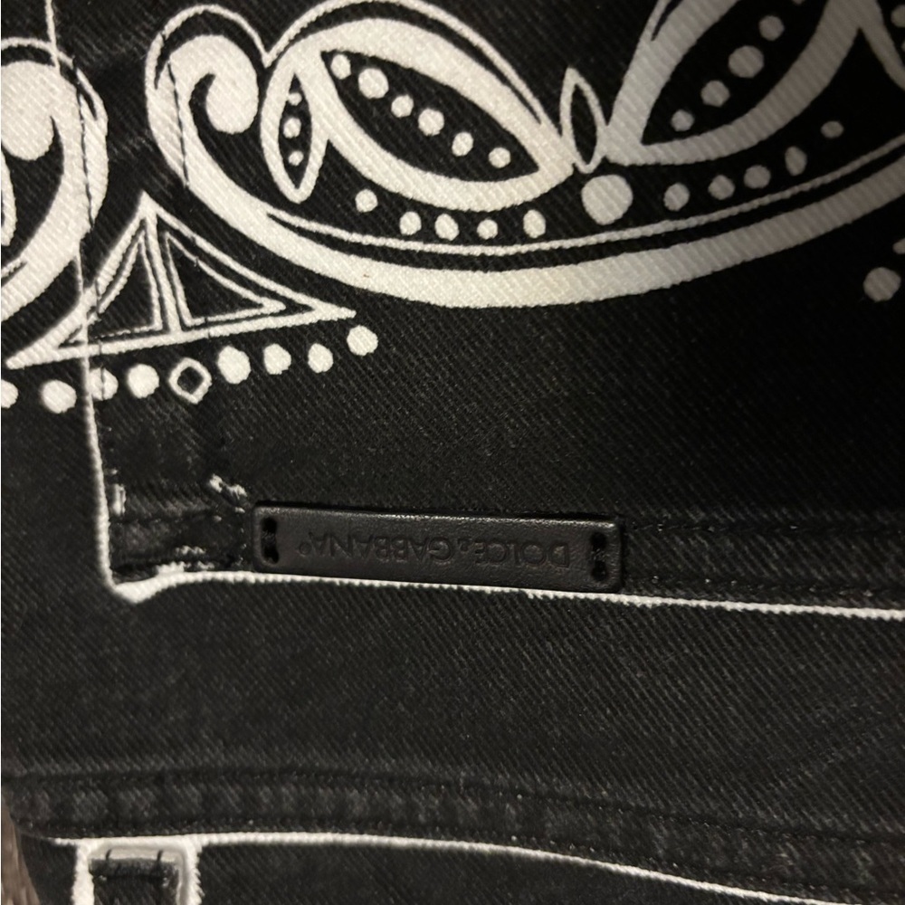Stylish Black and White Patterned Women Jeans - Picture 8 of 10